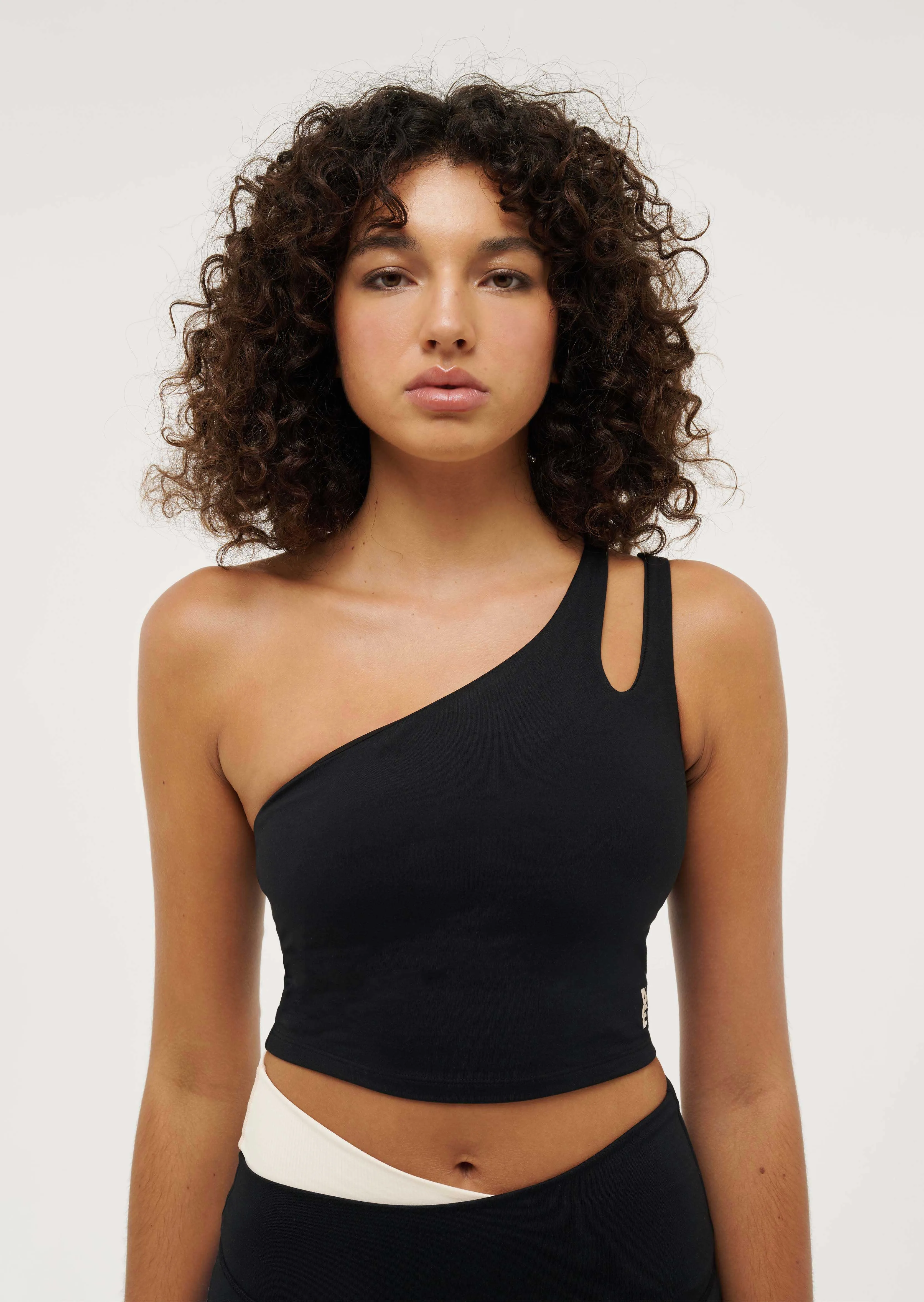 DAY ONE SPORTS BRA IN BLACK