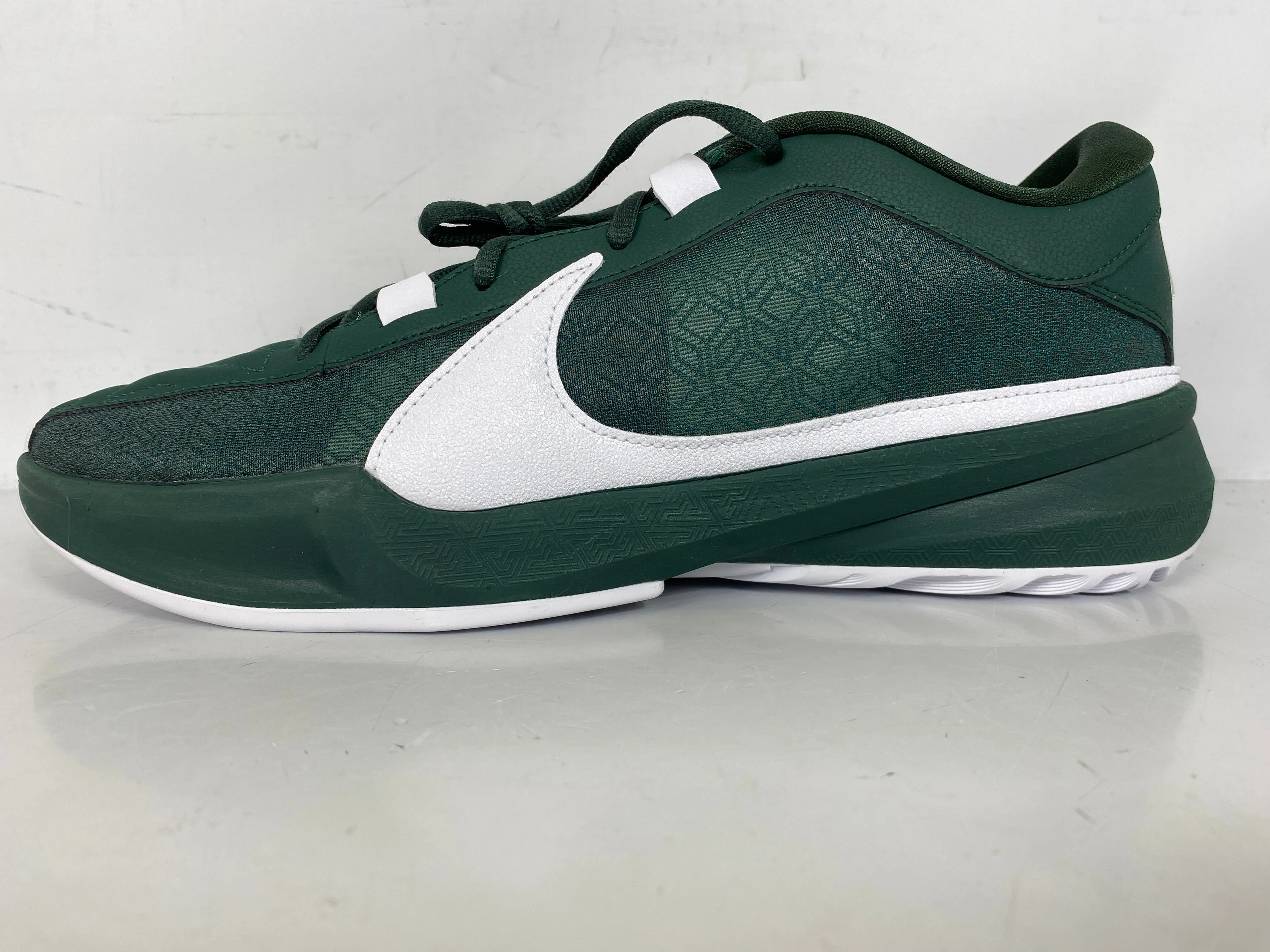 Nike Green Zoom Freak 5 Basketball Shoes Men's Size 12
