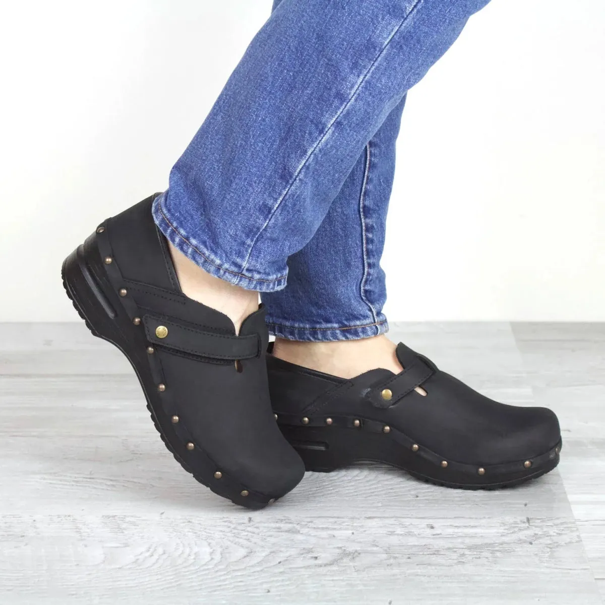 Sanita Ramone Womens Clog In Black