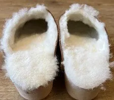 STUD SHEEPKIN LINED CLOG