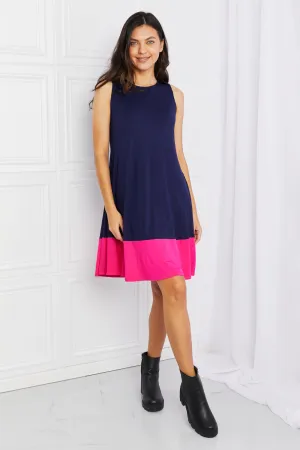 Yelete Two-Tone Sleeveless Mini Dress with Pockets